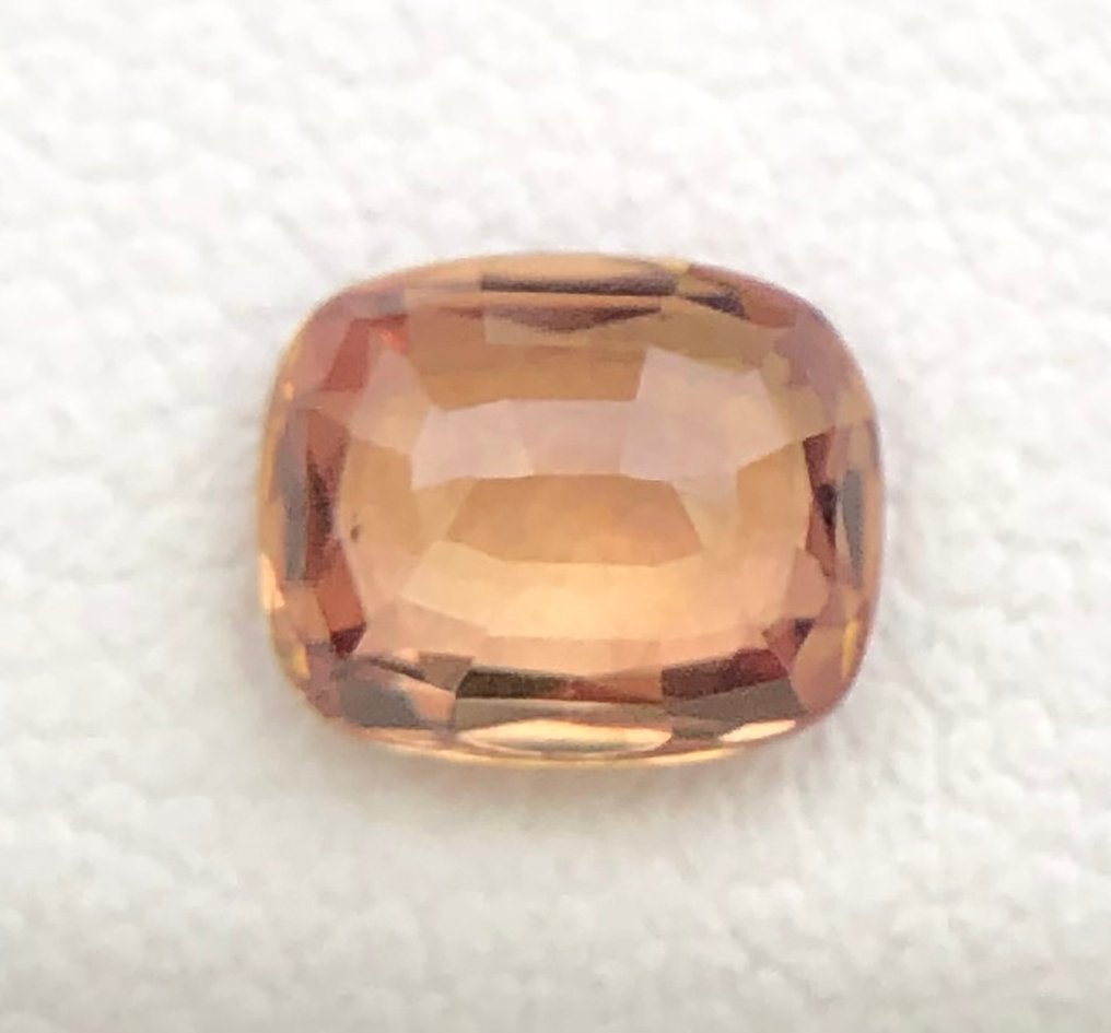 Zonder minimumprijs - 1 pcs Oranje, Geel Saffier - 1.04 ct - nternational Colored Gemstone Association (ICA GemLab) - Natuurlijke saffier #1.0