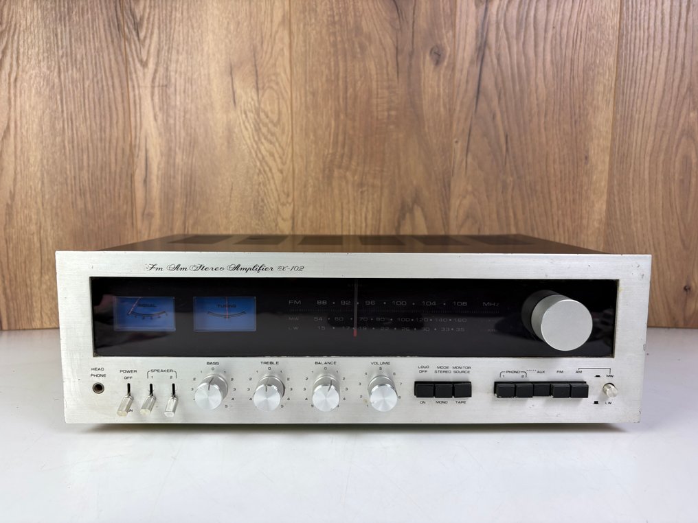 Quality - X-102 Faststoff stereomottaker #1.0
