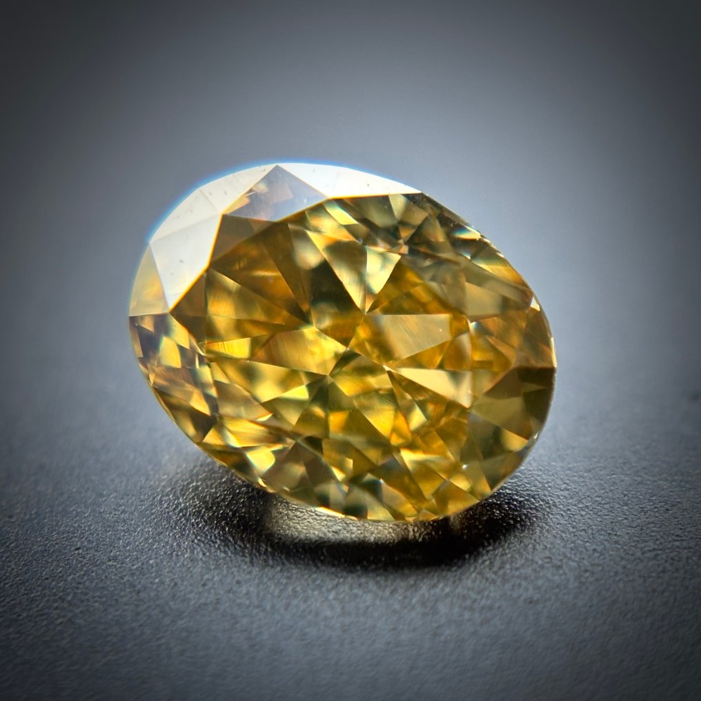 1 pcs 钻石  (天然色彩的)  - 0.68 ct - 椭圆形 - Fancy intense 稍帶棕色的 黄色 - VS1 轻微内含一级 - 安特卫普宝石检测实验室（ALGT） #1.0