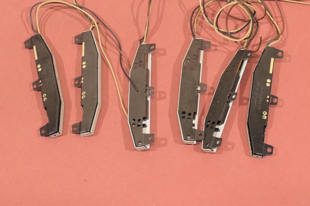 Fleischmann N - Voie ferrée pour trains miniatures (60) - Un ensemble de 60 pièces de composants et d'entraînements pour rails, certains neufs, d'autres #2.1