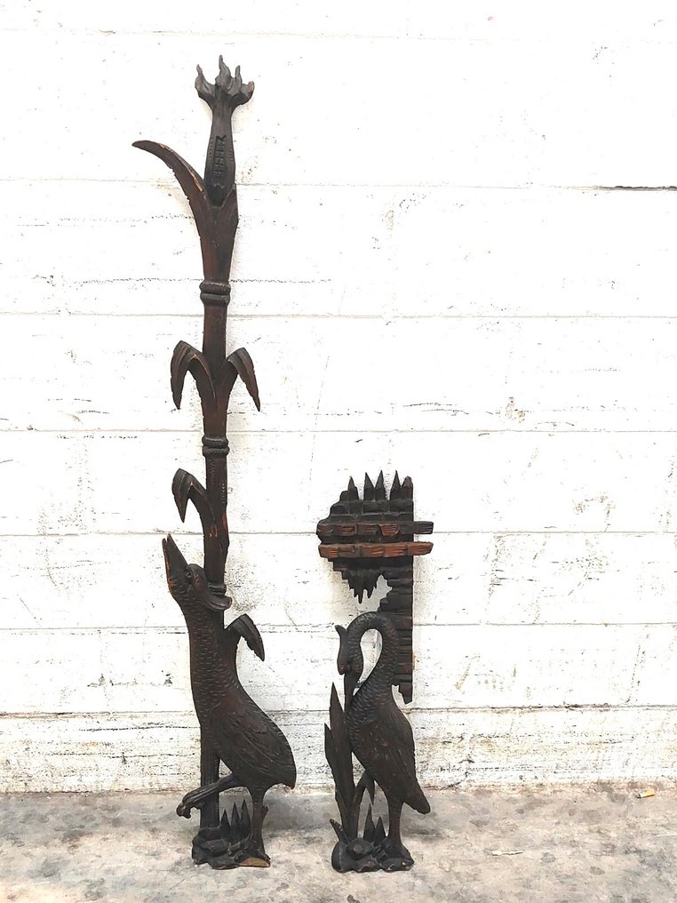 装饰饰品 (2) - 雕刻木制镶板，描绘两只鹭鸟的场景，细致装饰。 - 意大利 #1.0