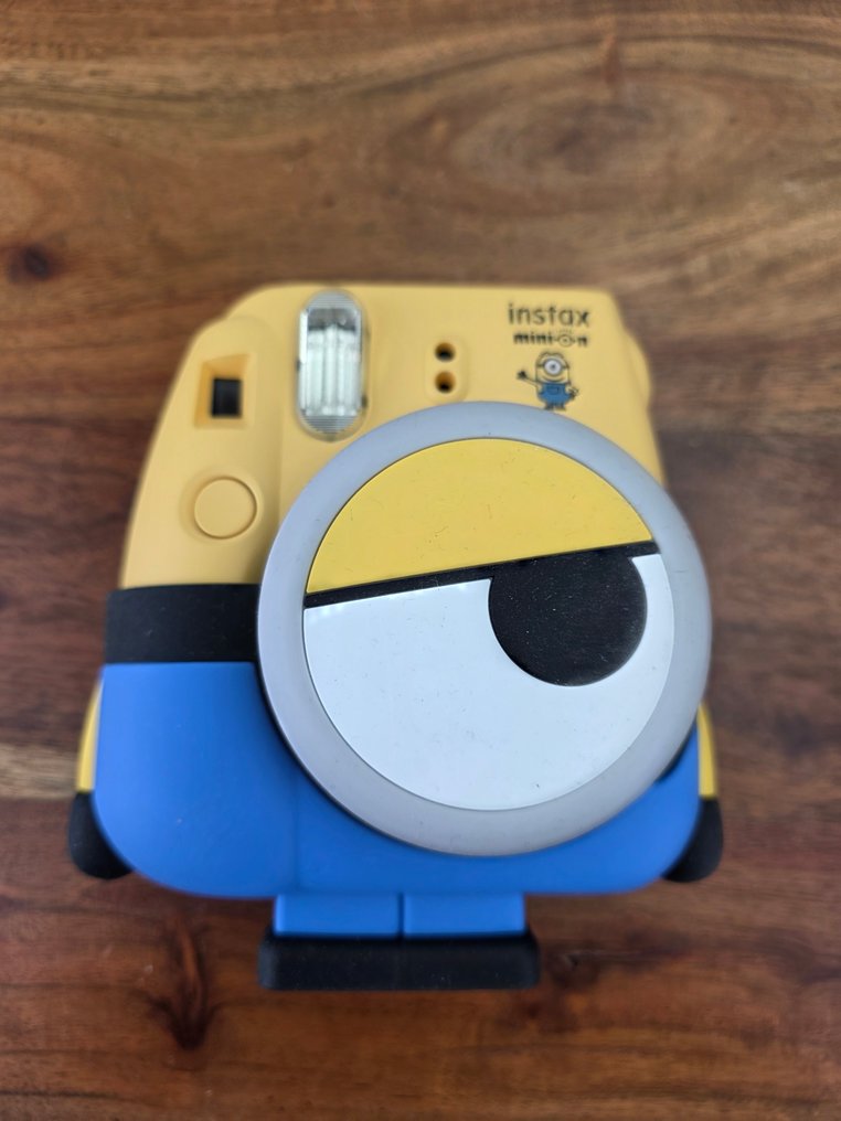 Fujifilm Instax Mini 8 Minion - Limited Edition | Polaroid #3.2
