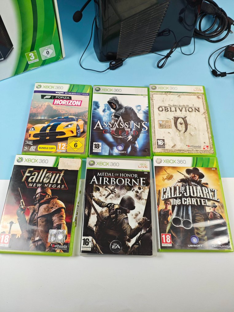 Microsoft - Xbox 360 - Xbox 360 250GB + Kinect and games - Videojáték-konzol + játékok #1.0