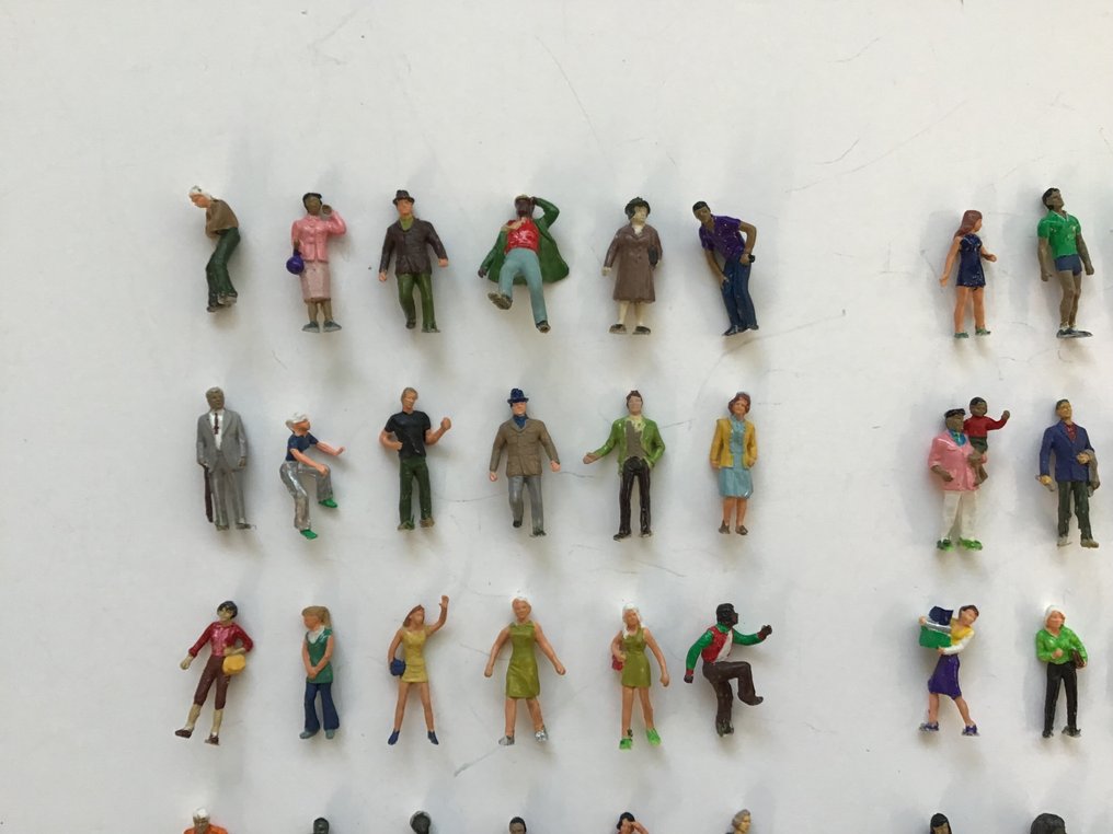 Preiser H0 - Modelltog figurer (60) - Reisende og fritidsaktiviteter #2.1