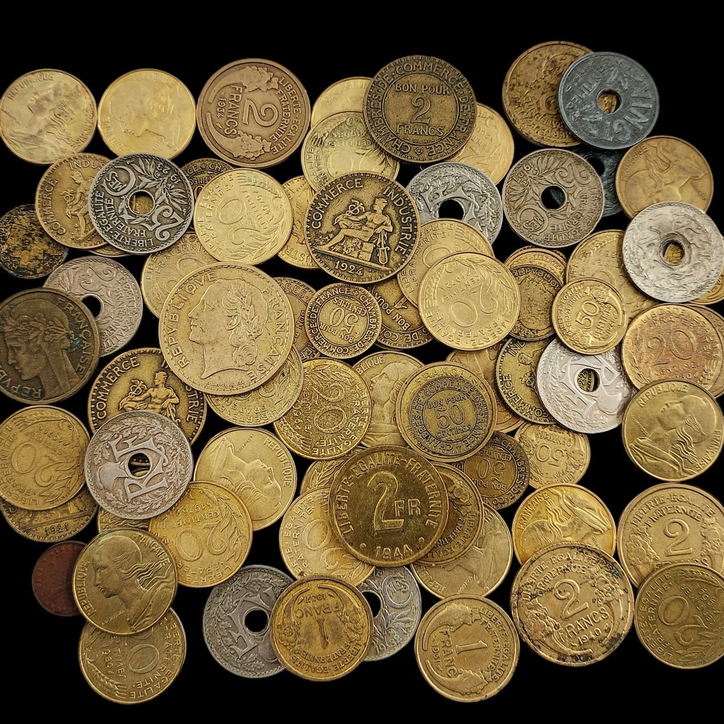 Franciaország. Lot with 75 Copper, Brass, Iron, Copper-Nickel Coins (mixed lot, several dates) VF to UNC. (Nincs minimálár) #1.0