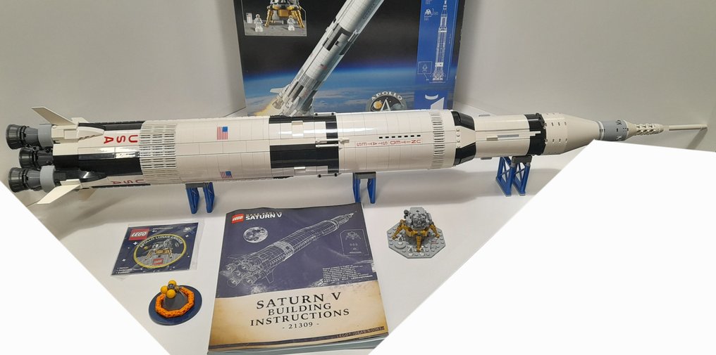 LEGO Set - 21309 - NASA/ESA - Nasa apollo saturne V #1.0