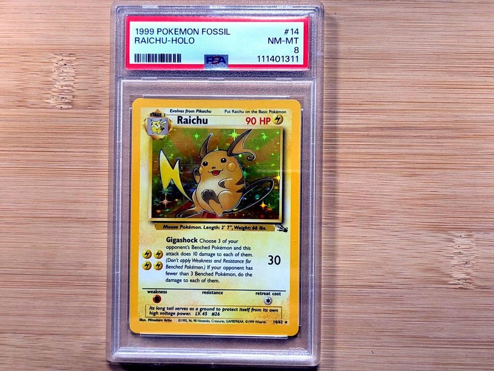 Pokémon - 1 Graded card - Raichu #14 - 1999 - VINTAGE - OLD Holo, Foil - PSA 8 - WOTC - Fossil #2.1