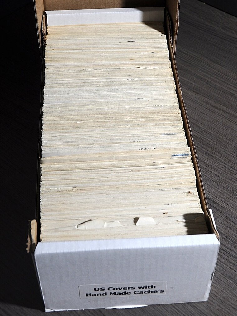 EE. UU. - Lote con FDCs de 100 dólares y sobres especiales en una caja. #1.0