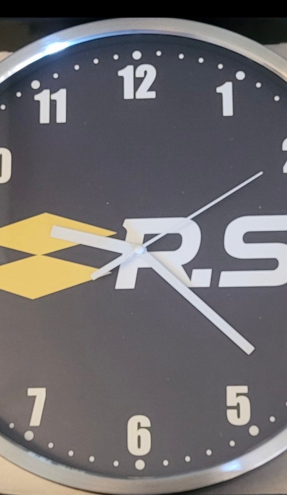 Wall clock - stainless steel, Glass - 2020+ - Rs #3.2