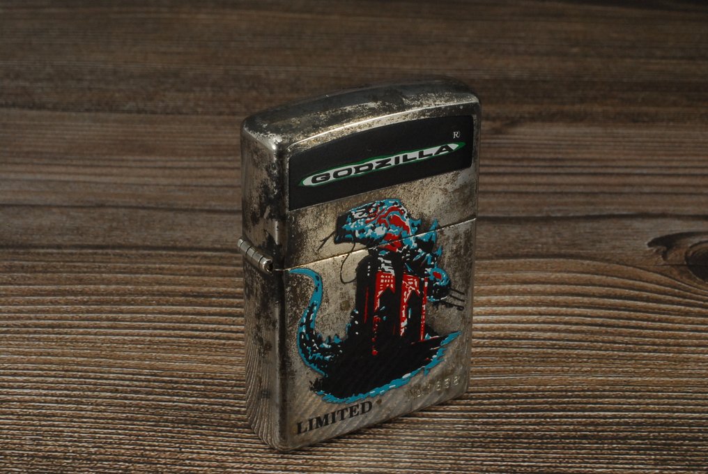 Zippo - Oil Lighter Godzilla Limited Edition - Accendino tascabile - Placcato argento #1.0