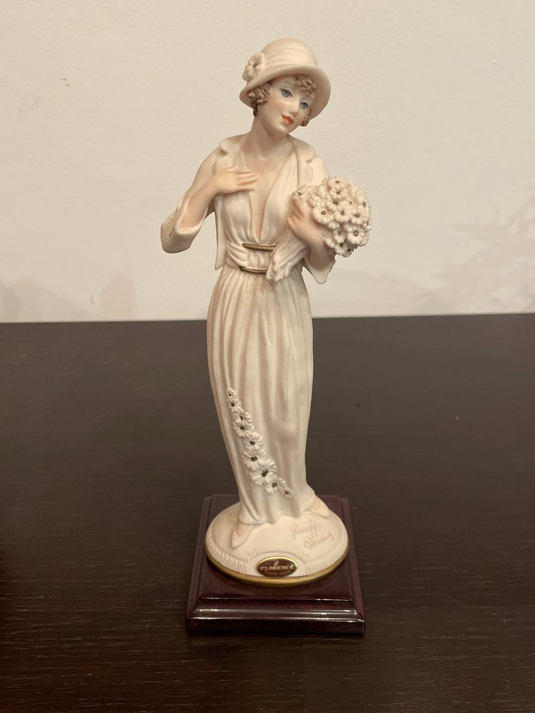 Florence, Capodimonte - Αγαλματίδιο μινιατούρα - Margherita - Πορσελάνη #1.0