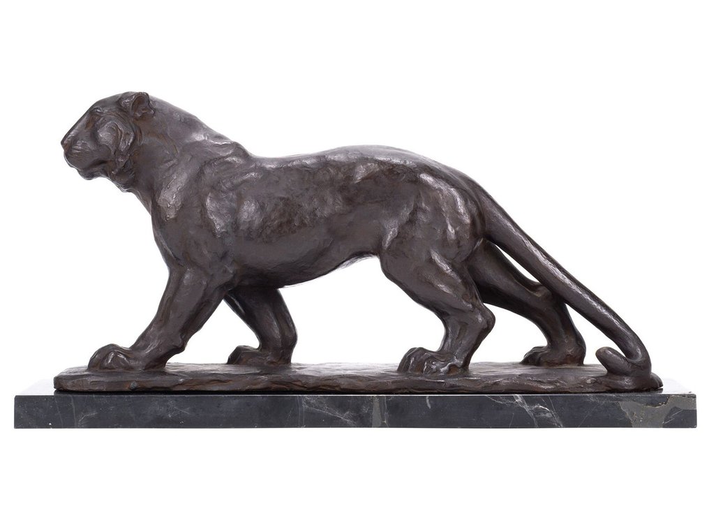 黄铜色 - Ota Ryohei (1913-1997) - 令人惊叹的虎形置物,签名——包括题签的 tomobako。 - 昭和时期 #1.0