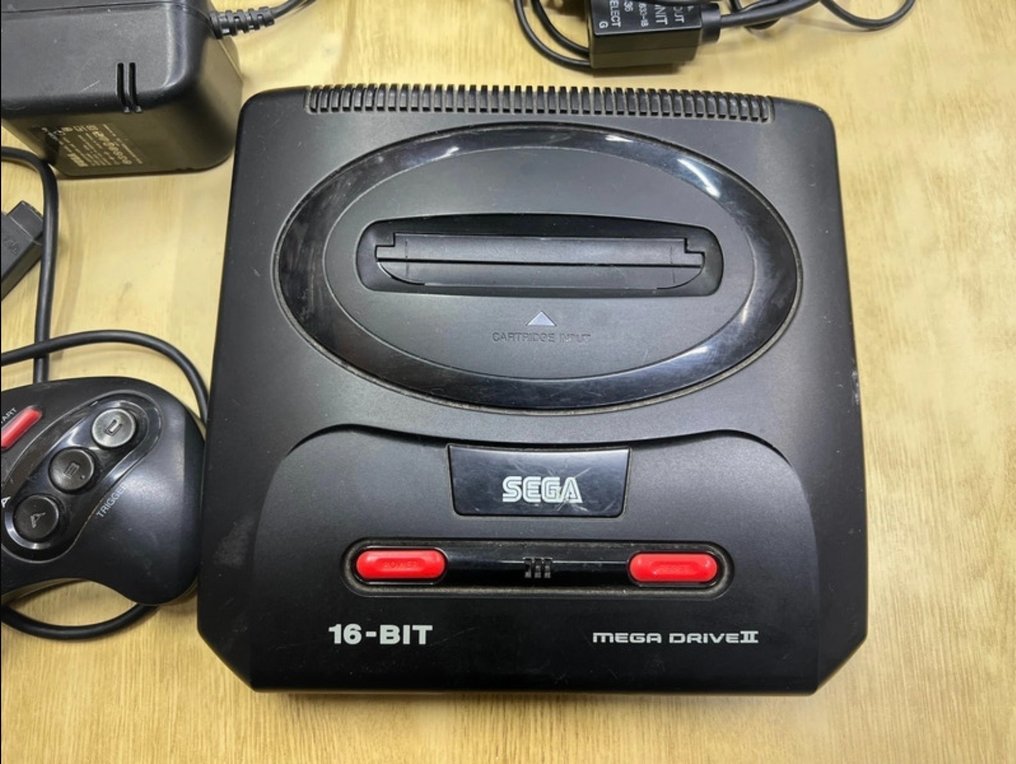 Sega - Mega Drive II - Video game console #3.2