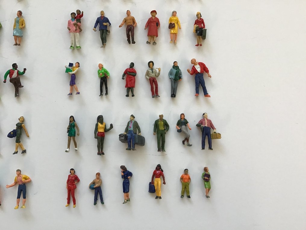 Preiser H0 - Modelltog figurer (60) - Reisende og fritidsaktiviteter #4.3