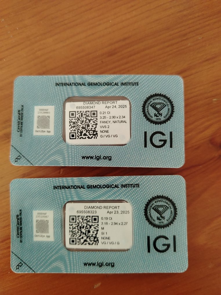 2 pcs Diamant (Colorat natural) - 0.40 ct - SI1, VVS2 - IGI (Institutul gemologic internațional) #1.0