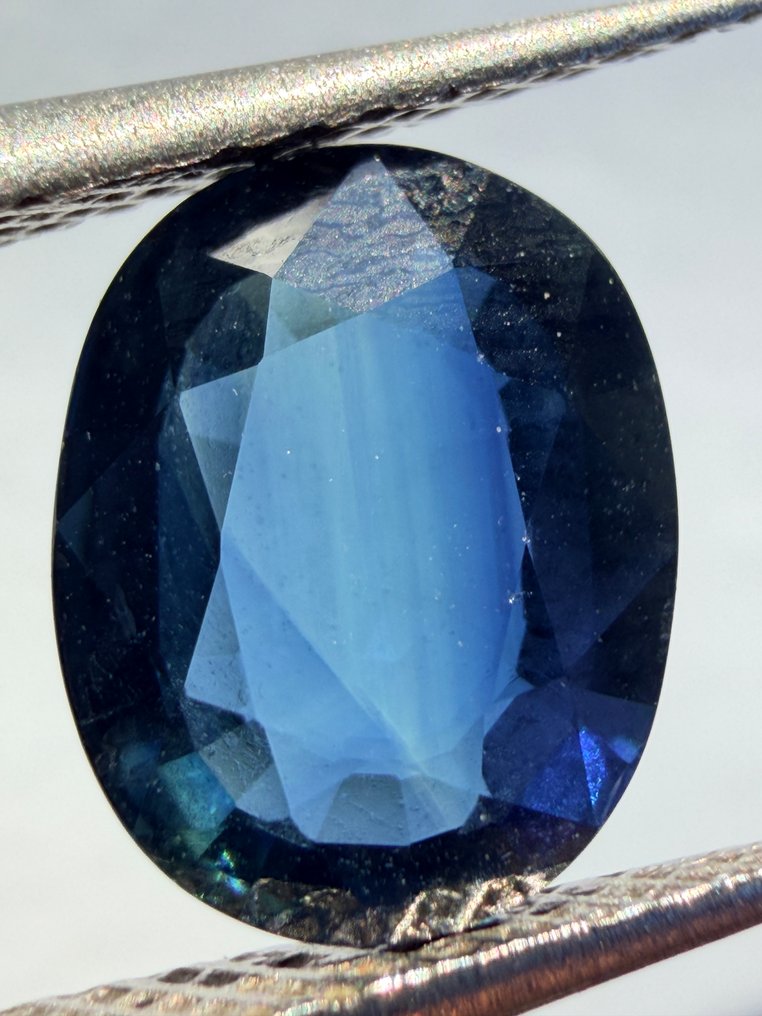 Blauw Saffier  - 1.97 ct - Antwerp Laboratory for Gemstone Testing (ALGT) #1.0
