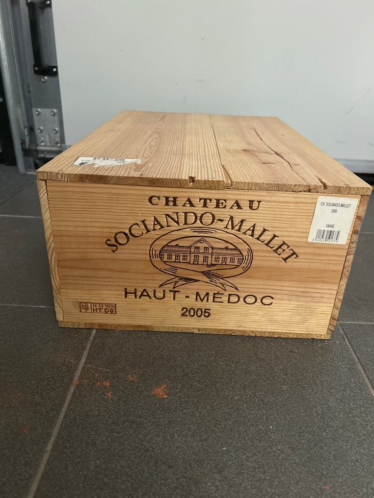2005 Chateau Sociando-Mallet - Haut-Médoc - 12 Bottles (0.75L) #1.0