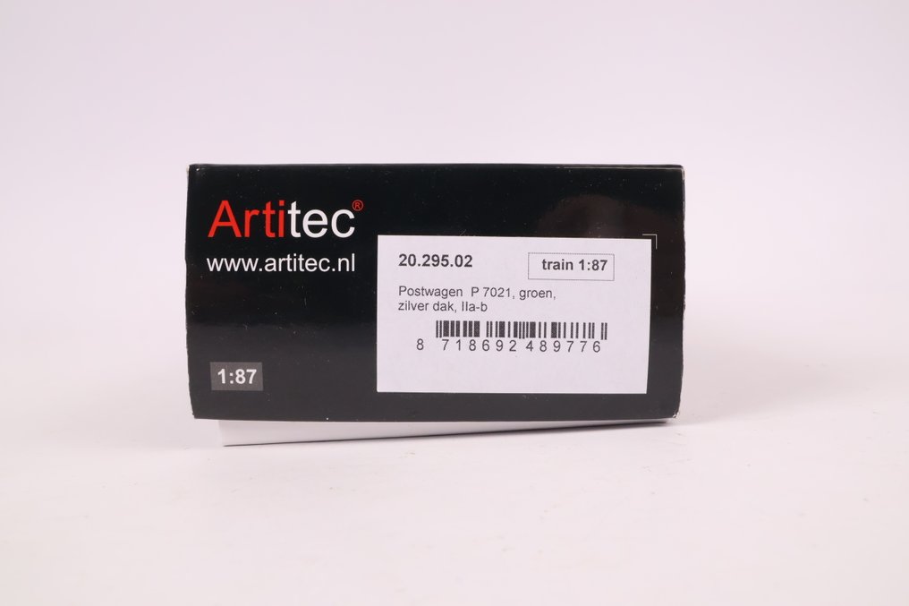 Artitec H0 - 20.295.02 - Wagon de passagers pour trains miniatures (1) - Postwagen P 7021 vert, toit argent, IIa-b - NS #3.2