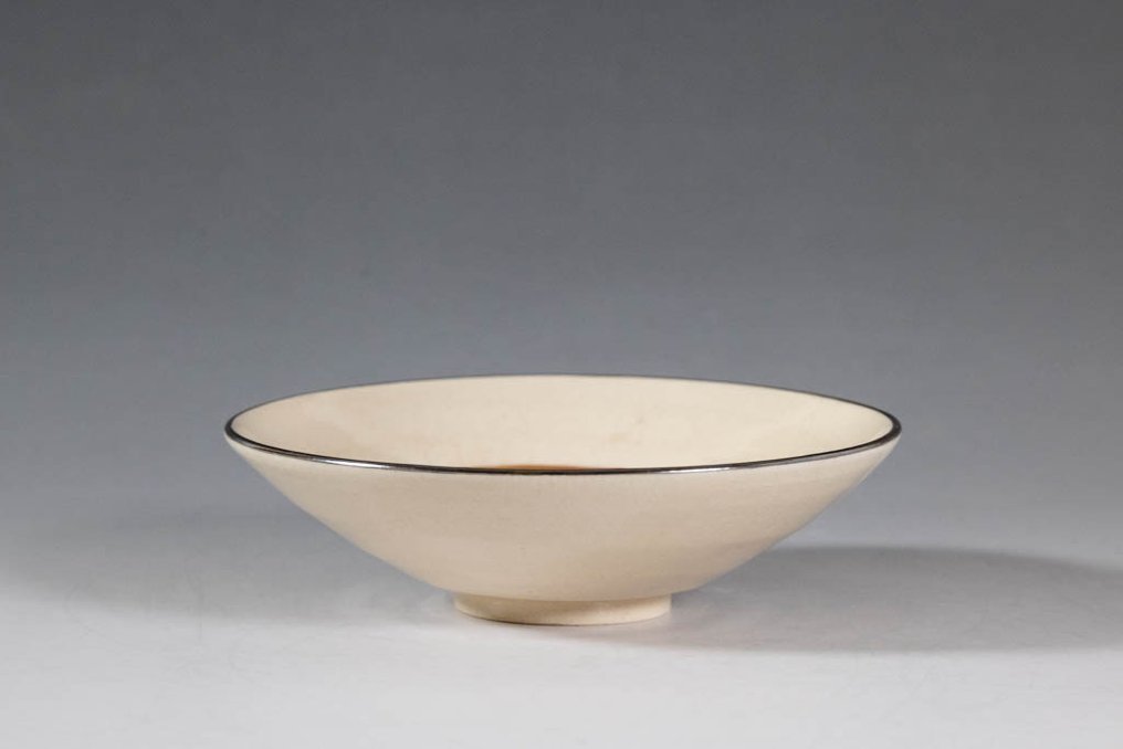 Tazza di sake – “Tōkai Chōyō” Alba sul Mare Orientale – - Ceramica - Eiraku Zengoro XIV / 十六代 永楽善五郎（1917 - 1998） - Giappone - Periodo Shōwa (1926-1989) #1.0