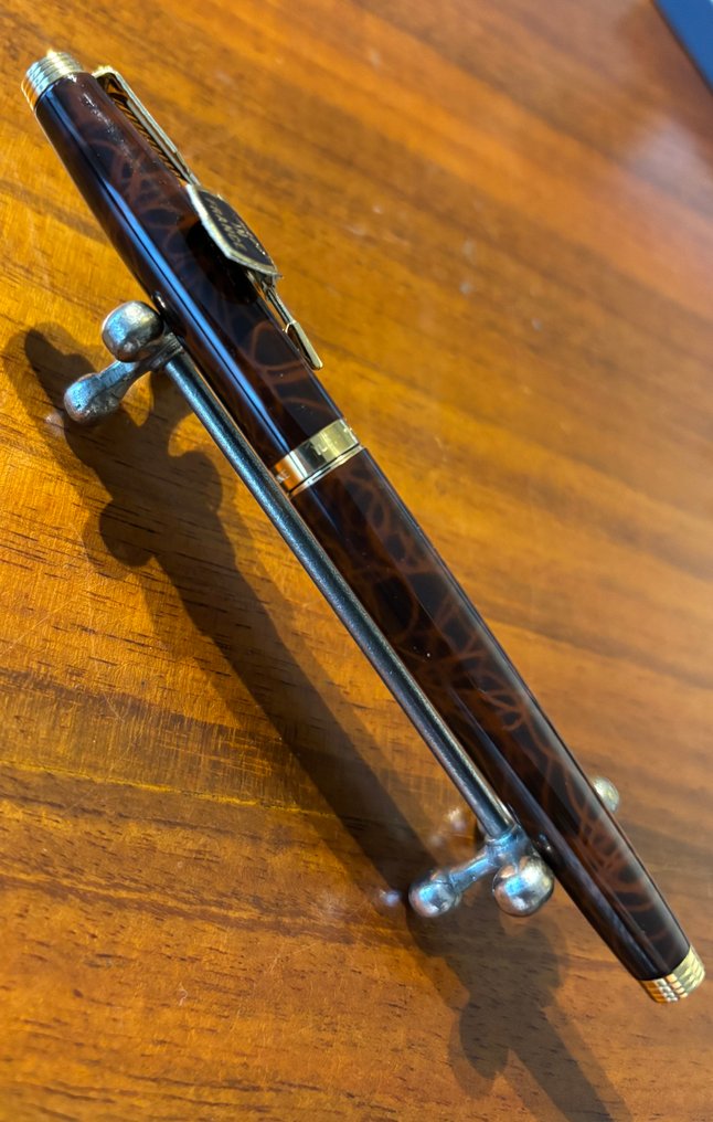 Parker - Rare Parker 75 Fountain Pen Brown Lacquer with Gold Trims and Solid 14k Fine NIB in Mint Condition - Ingen mindstepris - Fyldepen #2.1