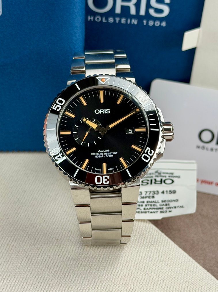 Oris - Aquis Small Second Date - 01 743 7733 4159-07 8 24 05PEB - Herre - 2020+ #1.0