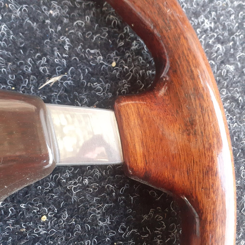 Volant - Momo - 1992 #3.2