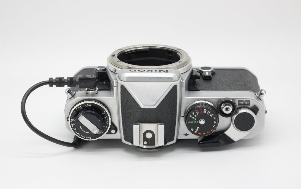 Nikon FE mit MF-12 Single lens reflex camera (SLR) #3.2