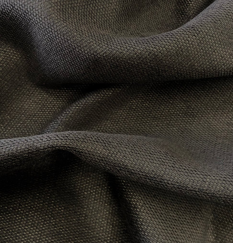 Prestisjefylt stoff som er solid, men utrolig mykt, i dyp svart. - Polstringsstoff  - 400 cm - 140 cm #2.1