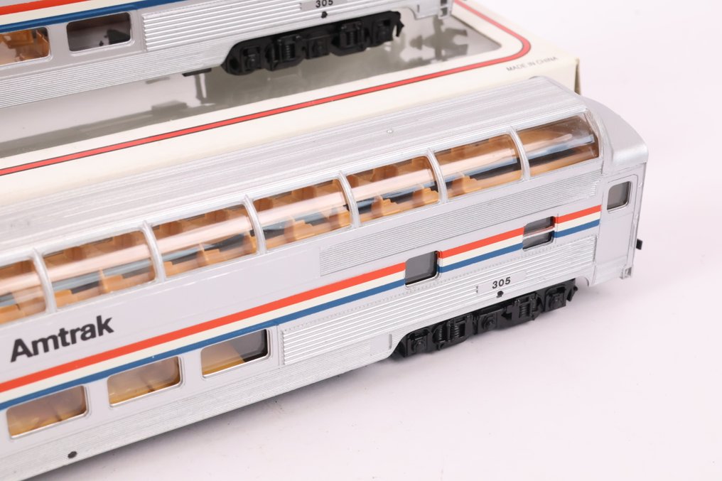 Bachmann H0 - 71705 - Model train passenger carriage (2) - Two Full Dome passenger carriages. - Amtrak #4.3