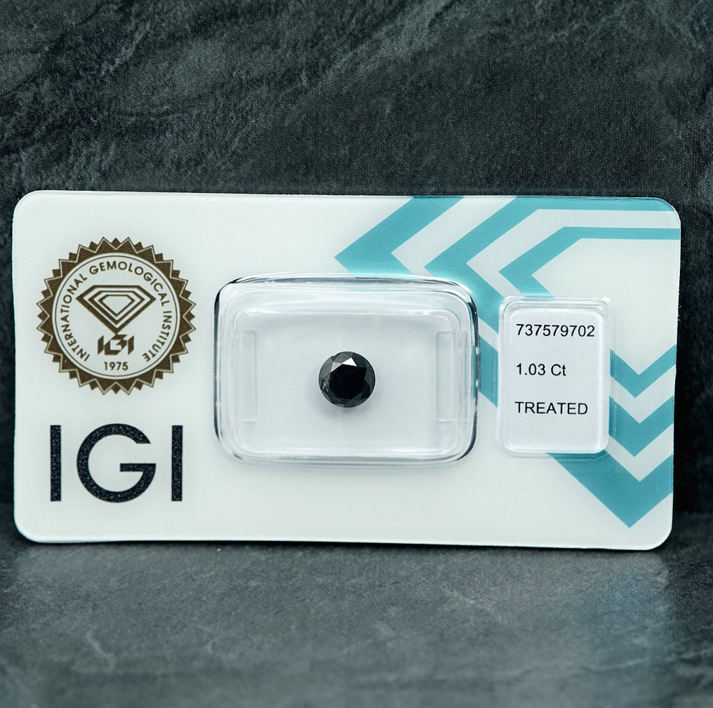 No reserve price - 1 pcs Diamond  (Colour-treated)  - 1.03 ct - Round - Not specified in lab report - International Gemological Institute (IGI) #1.0