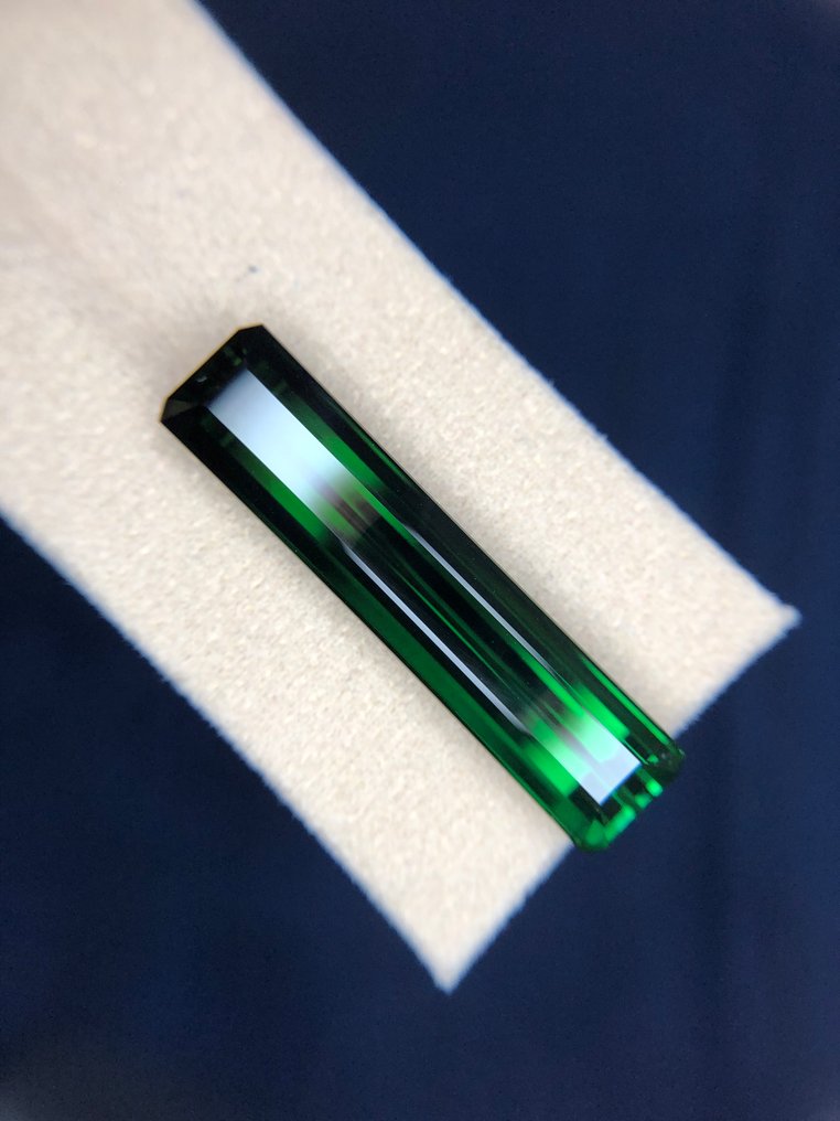 1 pcs  綠色 電氣石  - 30.07 ct - 國際有色寶石協會 (ICA GemLab) #3.2