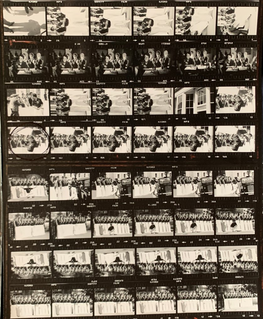Bill Zygmant - Hank Marvin - Vintage Contact Sheet Collection (98 Frames, Unpublished) from photographer Bill #1.0