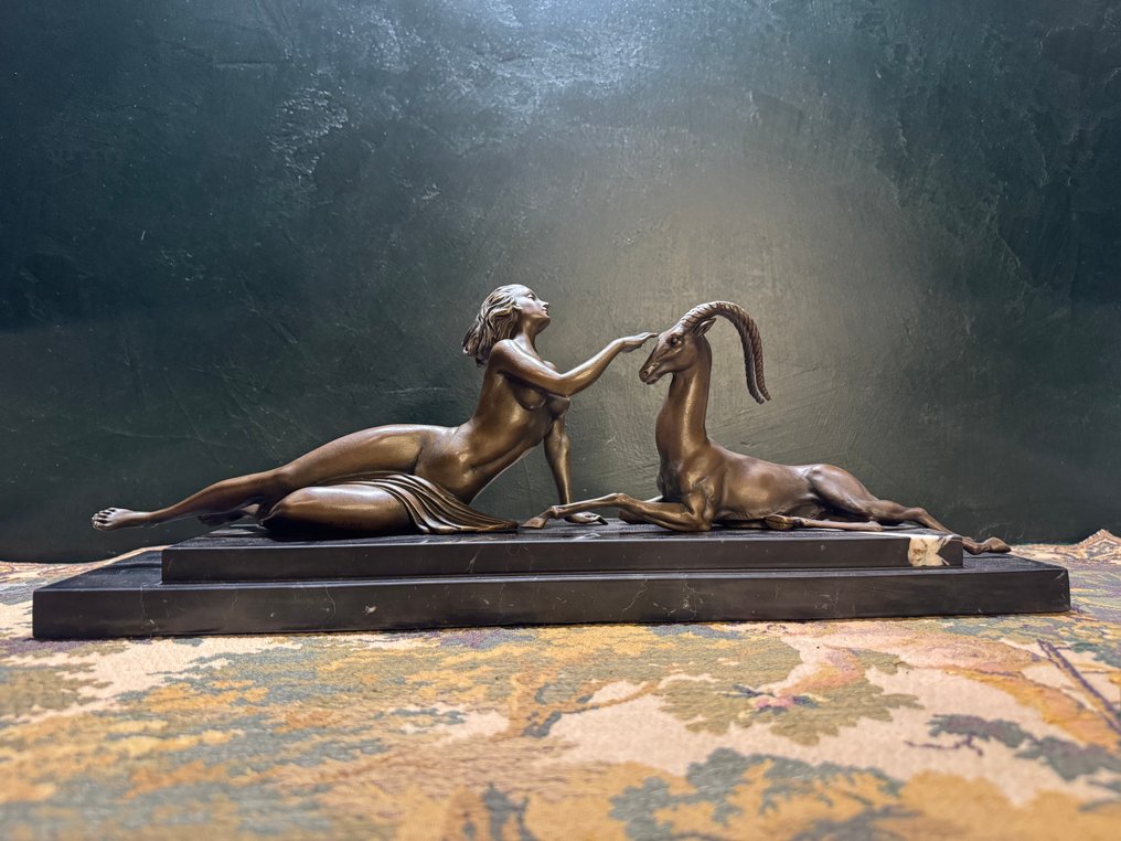 Alex Keléty - Statue, Naakte vrouw met gazelle - 19 cm - Bronze, Marble #1.0