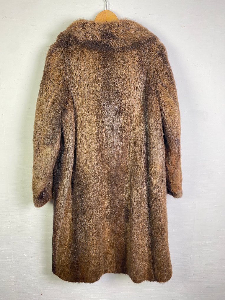 Artisan Furrier - Fur coat #4.3