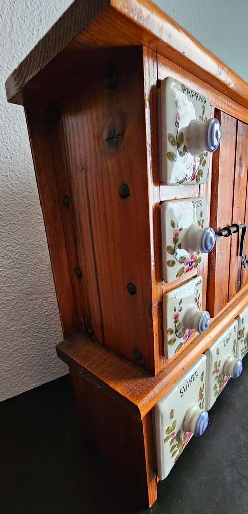 Ντουλάπι - Ξύλο, Κεραμικό, Μέταλλο - Κουτιού μπαχαρικών / ραφιέρα αυγών. #3.2