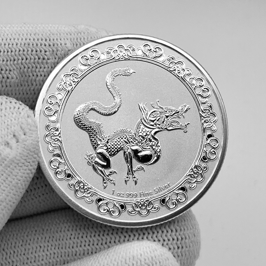 Niue. 2 Dollars 2020 – Celestial Animals Series: Yellow Snake – 1 oz Silver coin – Ag .999 (Sem preço de reserva) #1.0