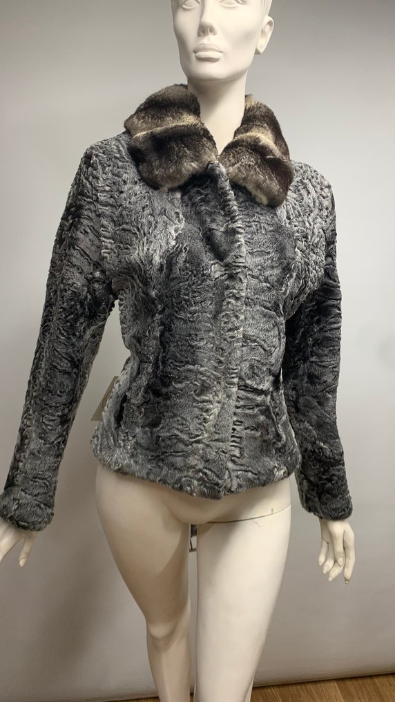 Artisan Furrier - Bontjas #1.0