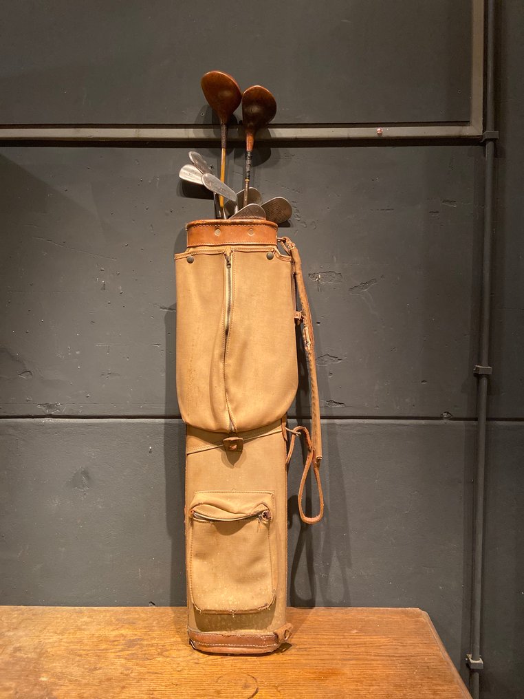 古董高尔夫球包，配有8支复古高尔夫球杆  #1.0