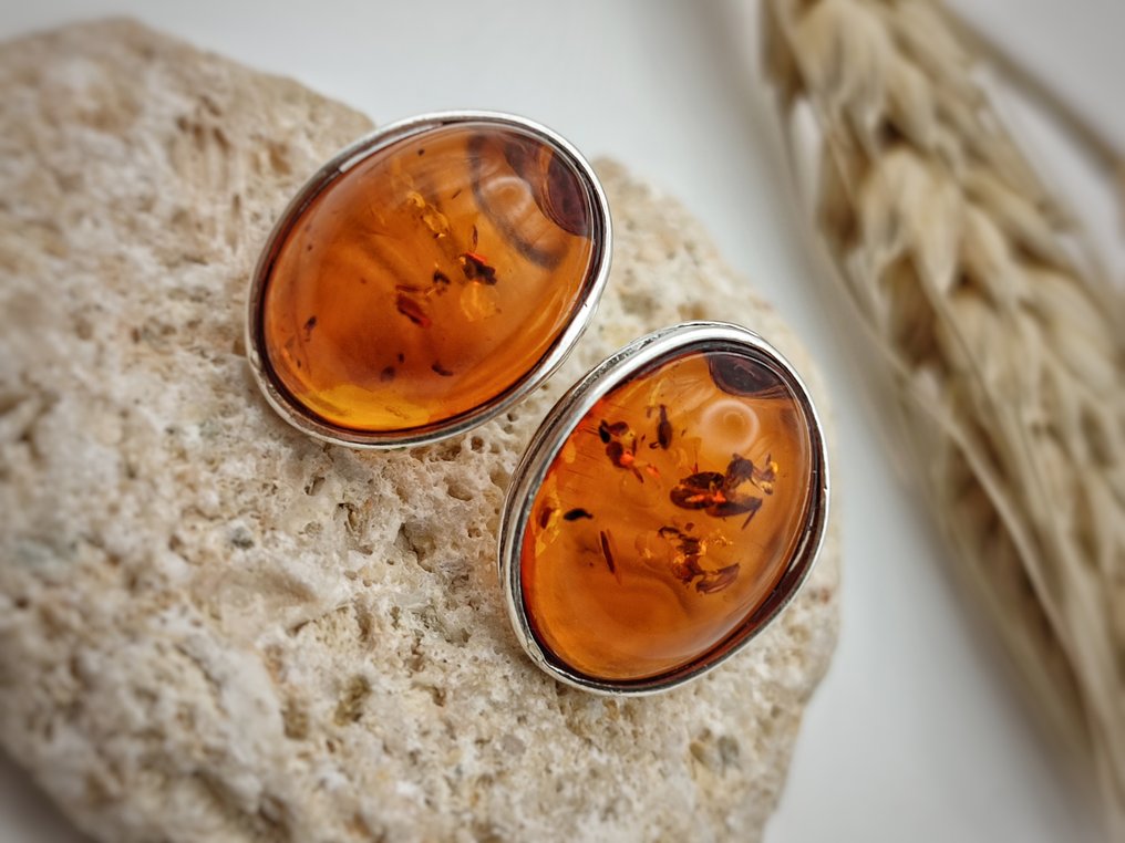 925 silver earrings with top quality amber. - Height: 15 mm - Width: 10 mm- 3.8 g - (1) #1.0