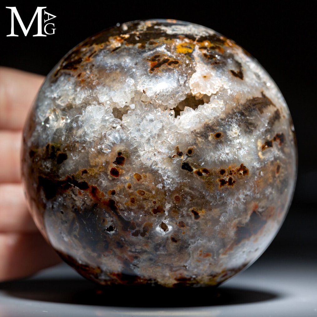Botryoidal Galaxy Stone - Special Sphere Collection Sphere with botryoidal cavity – a natural structure rich in details - Height: 77 mm - Width: 77 mm- 612 g #3.2