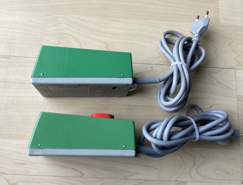 Fleischmann H0 - 6735 / 6730 - Model train control unit (2) - Made in Germany, text on the underside. #3.2