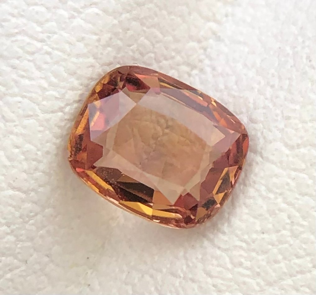 Zonder minimumprijs - 1 pcs Oranje, Geel Saffier - 1.04 ct - nternational Colored Gemstone Association (ICA GemLab) - Natuurlijke saffier #3.2
