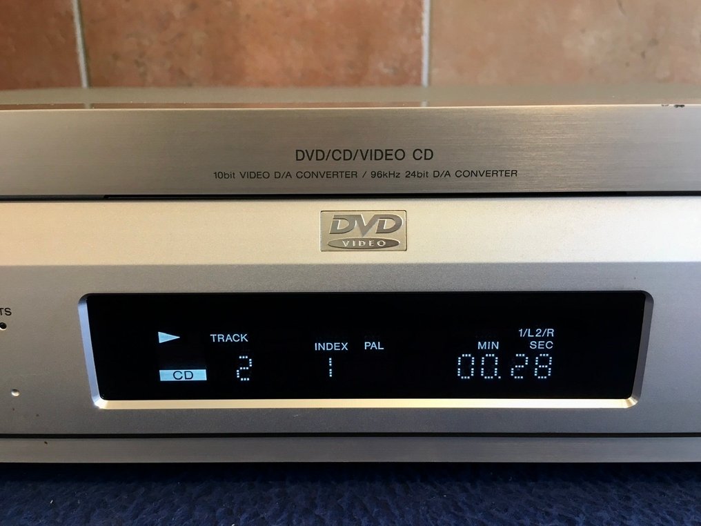 Sony - DVP-S7700 CD player #3.2