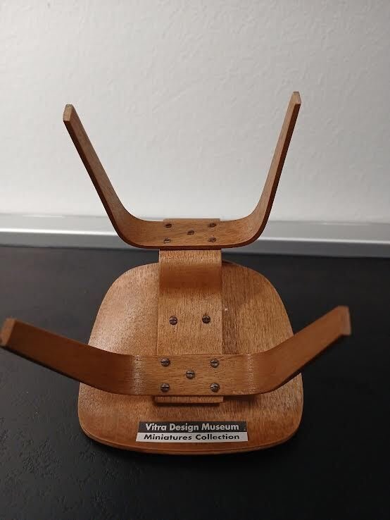 Vitra, Vitra Design Museum - Charles & Ray Eames - Stoel - DCW - Hout, Multiplex - Miniatuur #1.0
