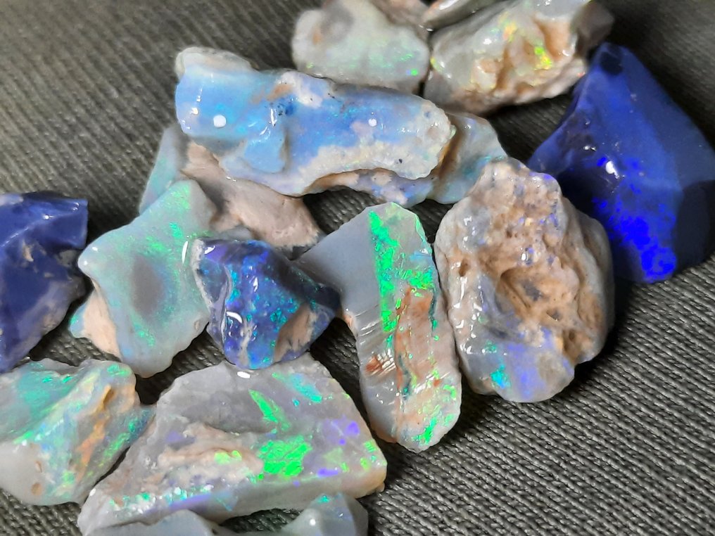 21,8 karát - Természetes ausztrál opál Durva- 4.36 g #4.3