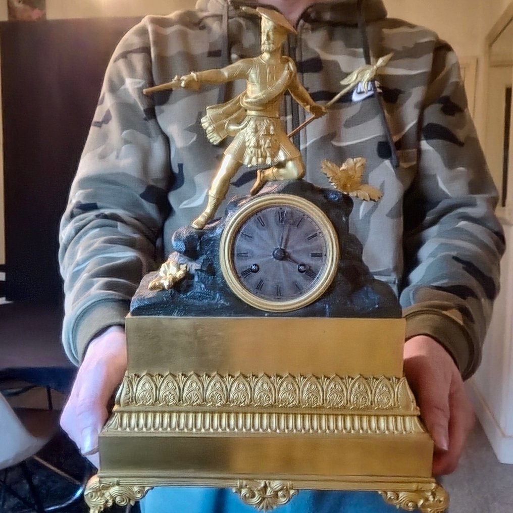 雕像壁爐架座鐘 -   - 铜鎏金 - 1820 #1.0