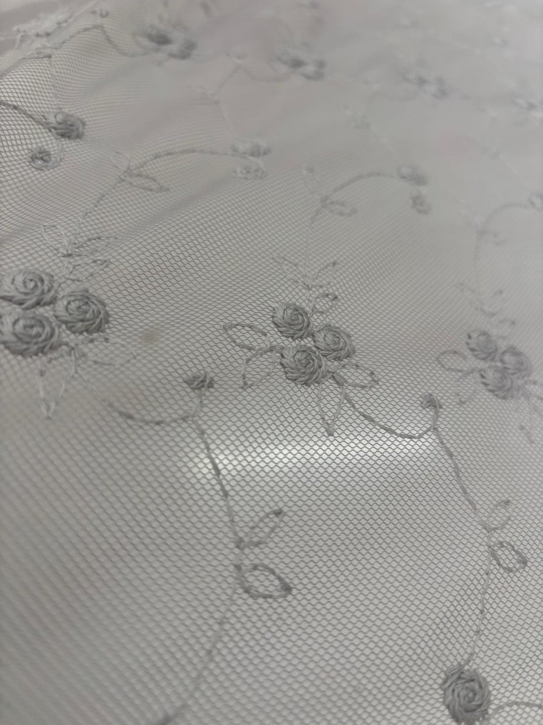 珍贵窗帘面料，法式刺绣蕾丝，底部镶边，升高的小花装饰 - 窗簾布料  - 500 cm - 300 cm #3.2