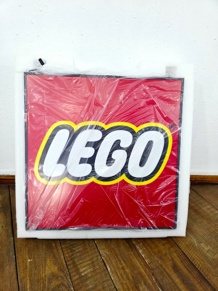 Lego Butiksdisplay - Double-Sided Light Sign 60x60 #2.1