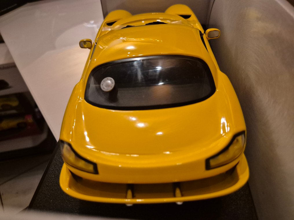 Hot Wheels 1:18 - Modelauto - TVR Speed 12 - 1/4 european series #4.3