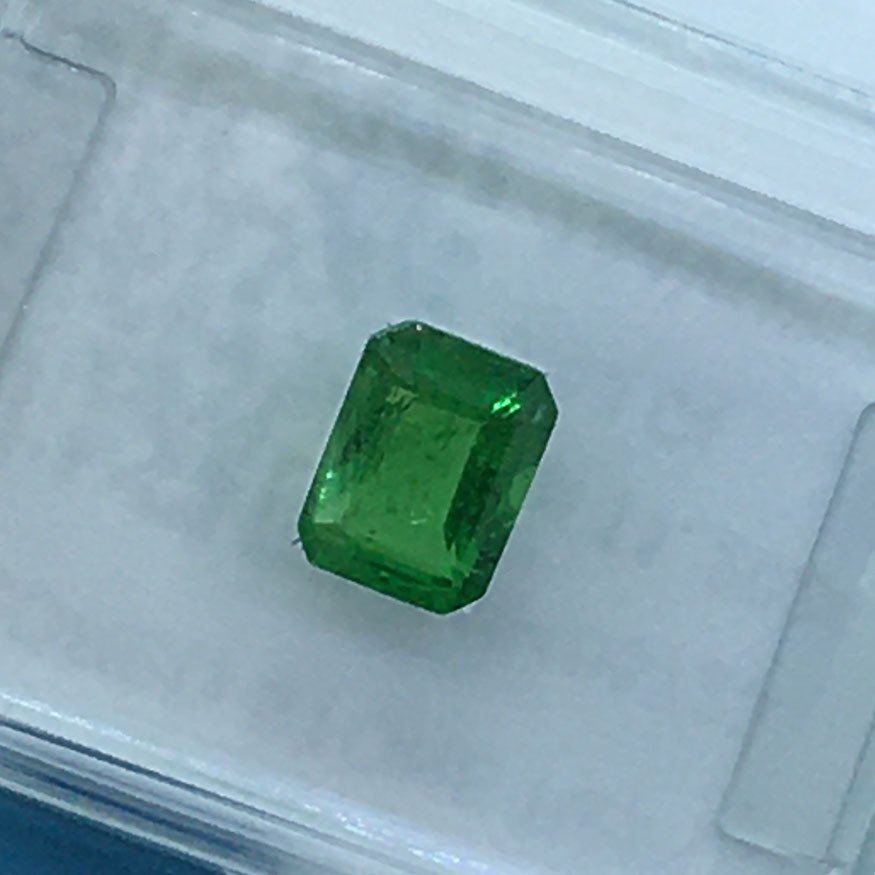 没有保留价 - 1 pcs  绿色 沙弗莱石  - 0.83 ct - 国际宝石研究院（IGI） - 天然沙弗莱石 #1.0